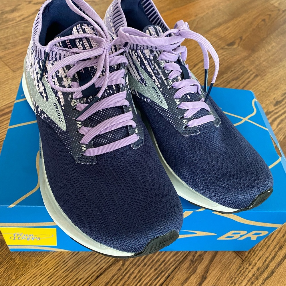 Brooks Running Shoes Ricochet SZ 7.5 New!